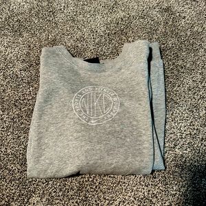 Gray Nike crew neck